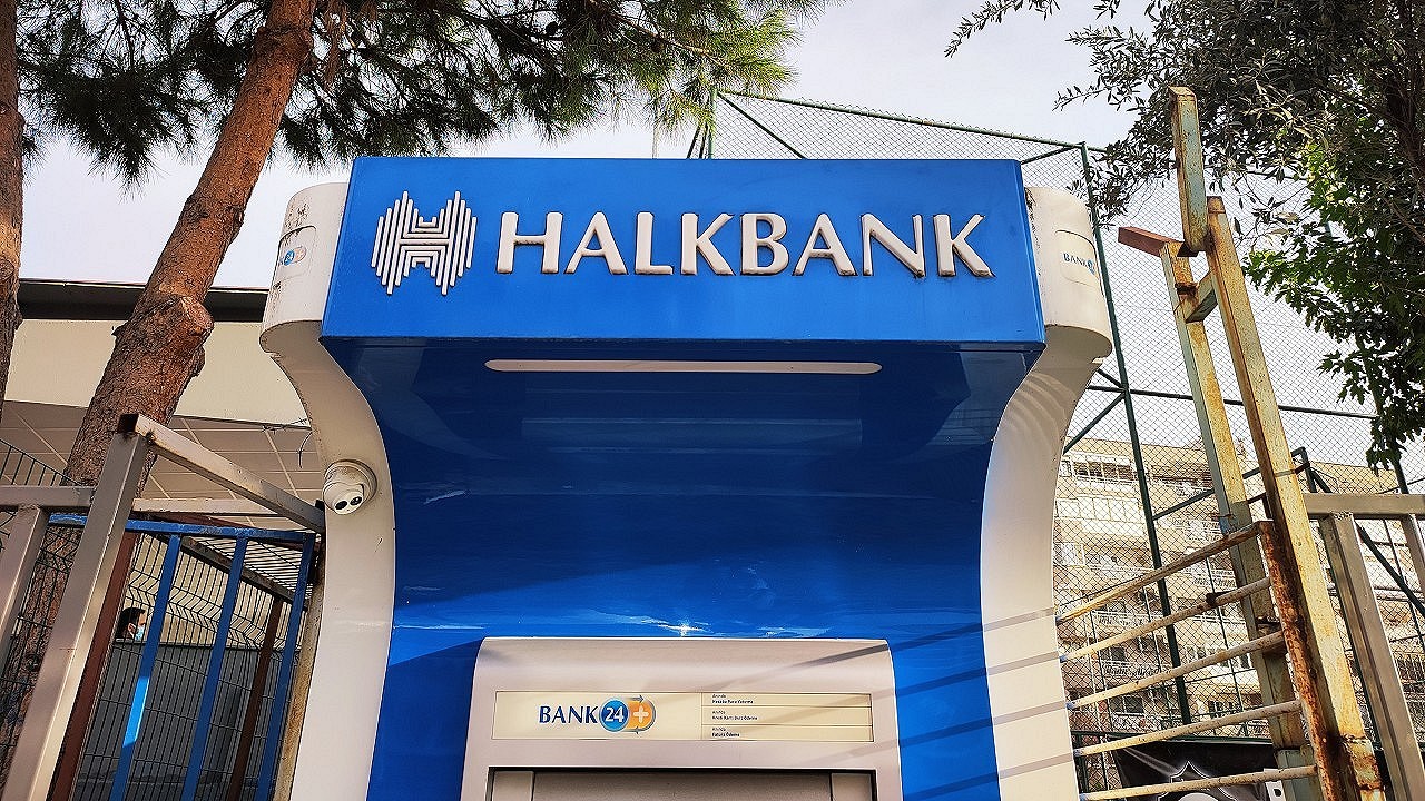 Halkbank Emekli Kredisi Faiz Oranları Nedir? Halkbank Emekli Kredisi Şartları Nedir?